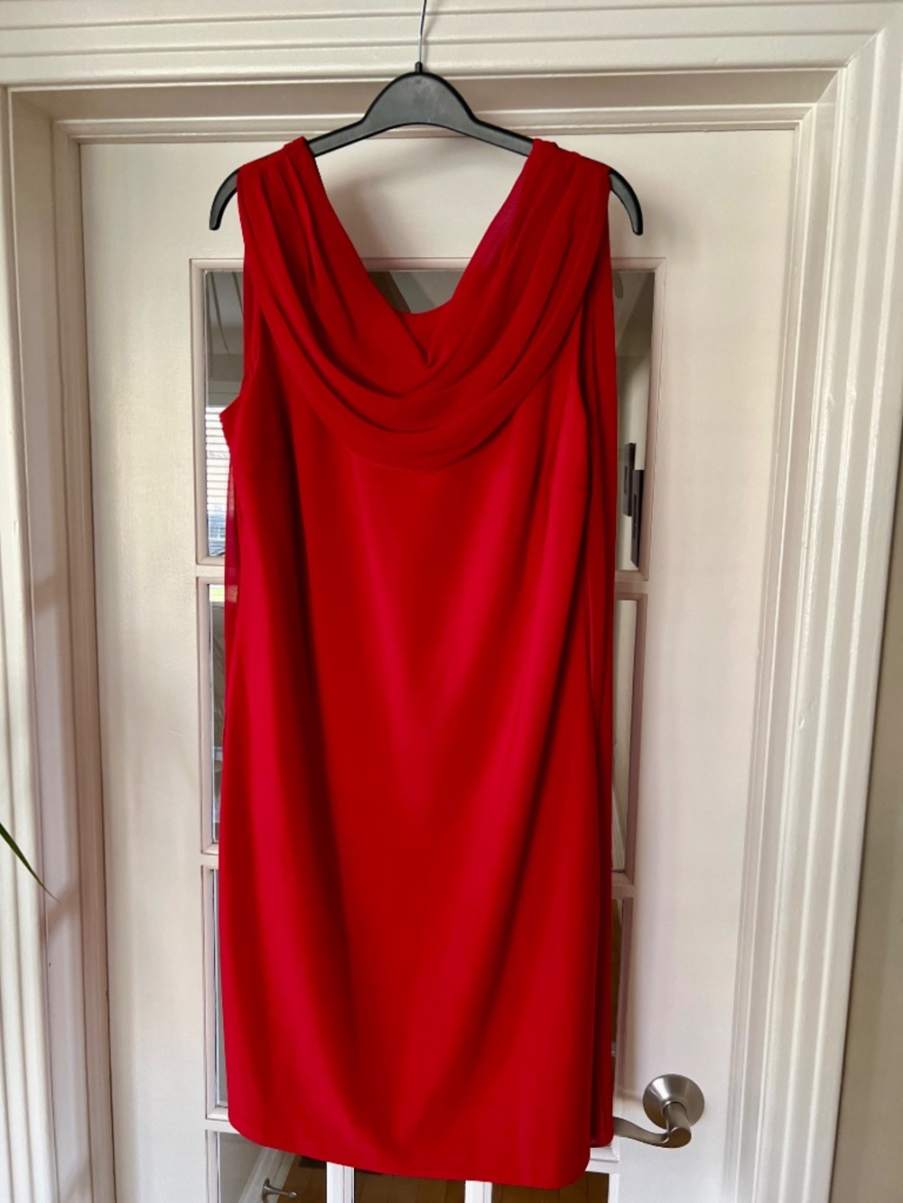 Dress - Picture 3 of 4